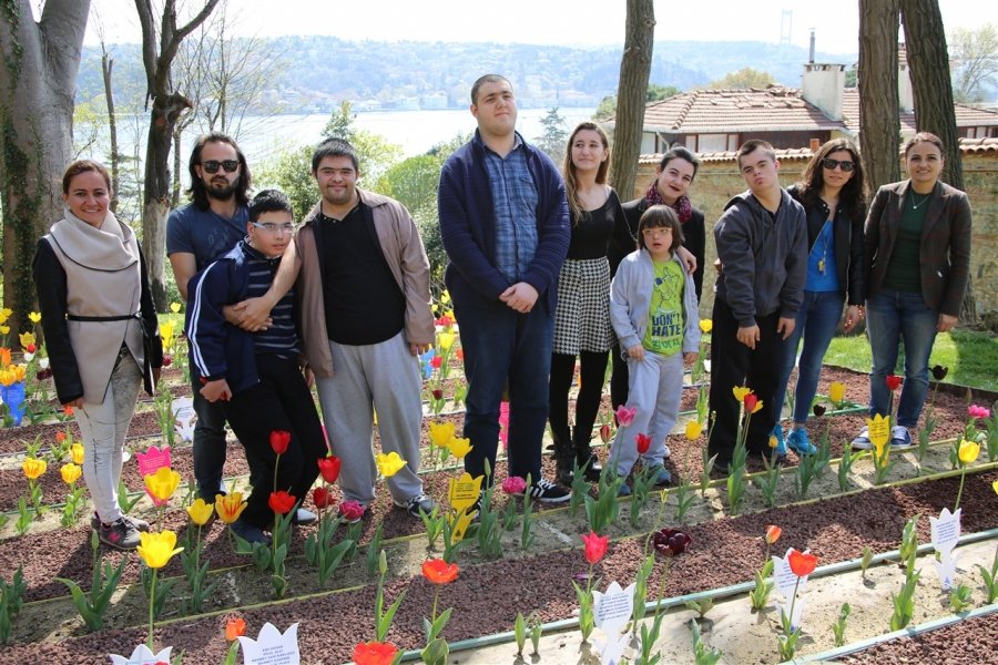 Çocuk Lale Şenliği Başladı…