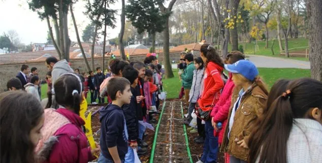 LALE KARDEŞLERİ NİSANDA YENİDEN BULUŞACAK