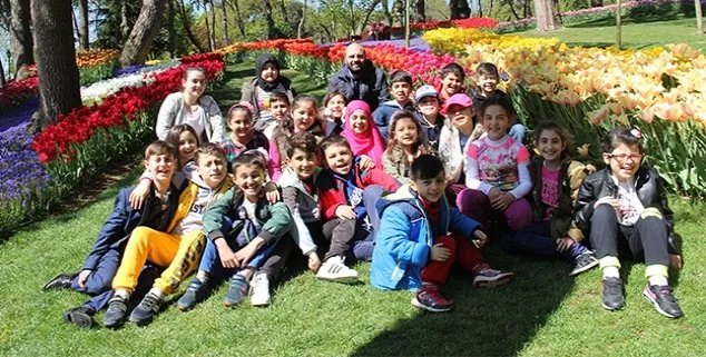 ÇOCUK LALE ŞENLİĞİ DEVAM EDİYOR…