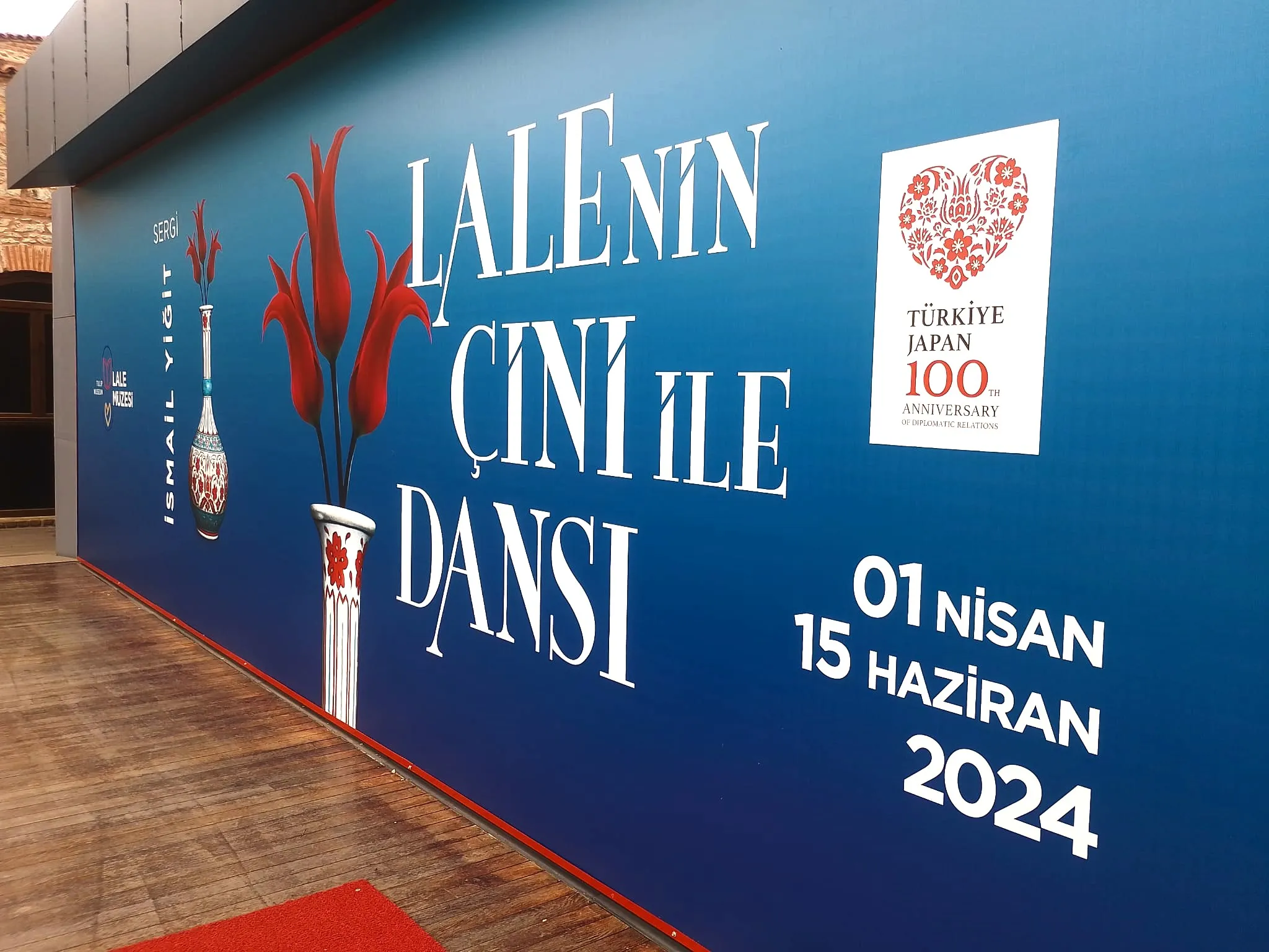 LALE’NİN ÇİNİ İLE DANSI SERGİSİ SANATSEVERLERLE BULUŞACAK